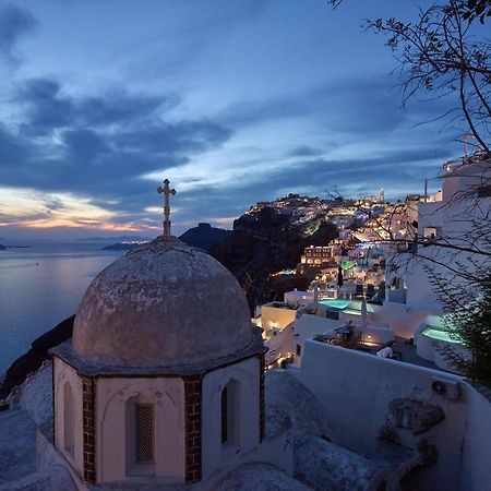 Amphitheater Cave Houses Fira  Exteriör bild